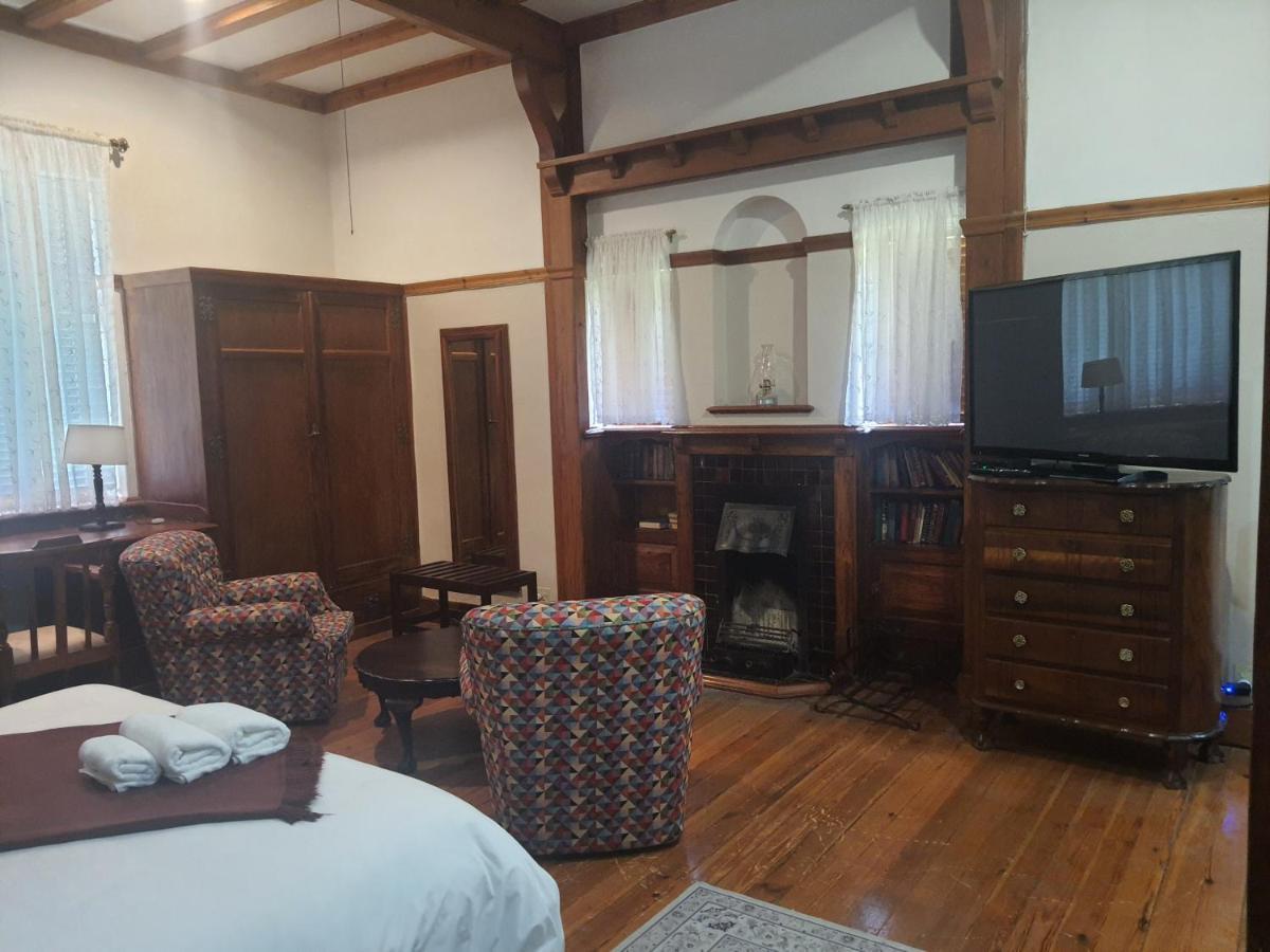 Lord Fraser Guest House Wepener エクステリア 写真