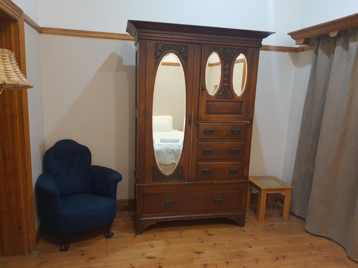 Lord Fraser Guest House Wepener エクステリア 写真