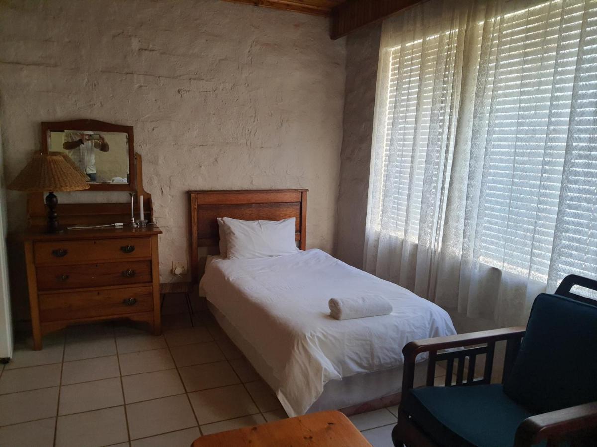 Lord Fraser Guest House Wepener エクステリア 写真